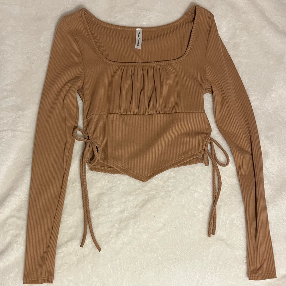 Brown/Tan Cropped Long Sleeve